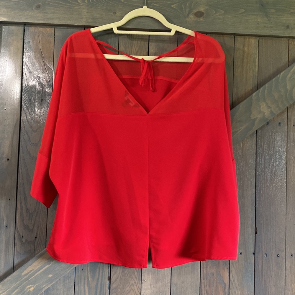 Red Top - Picture 2 of 4